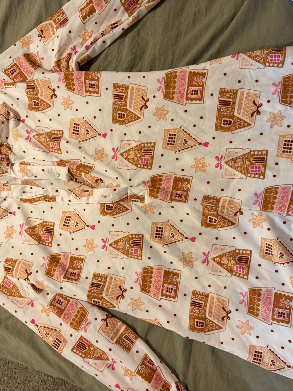 Woman’s Gingerbread House Print Pajamas - Cream & Pink
